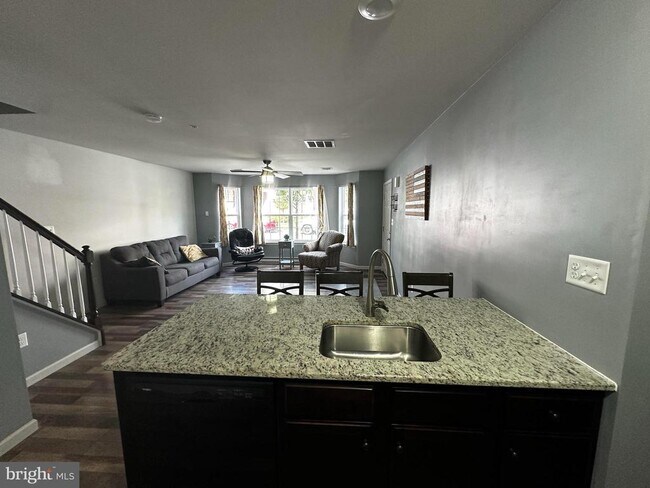 Building Photo - 3073 Goshen Dr