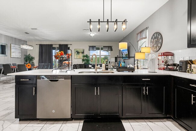 Building Photo - 1605 Maidstone Ct