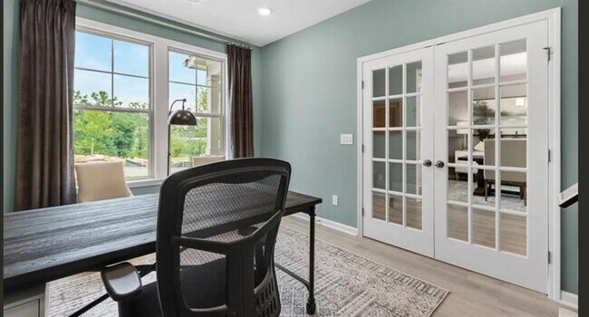 Building Photo - 8680 Shipton Cir