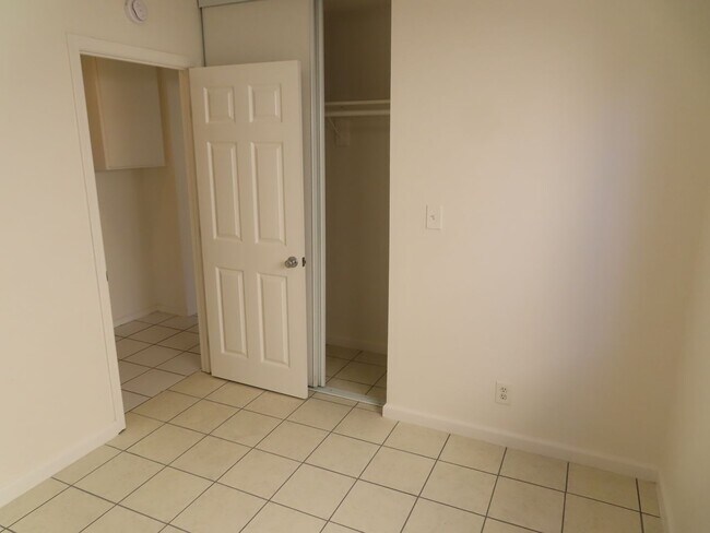 Building Photo - Four bedroom house in Mira Mesa