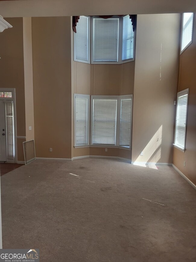 Building Photo - 6337 Windy Ridge Way