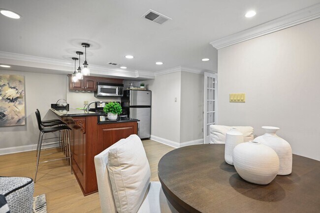 Building Photo - Welcome Home to Your Stylish 1 BR/1BA  in Adams Morgan!