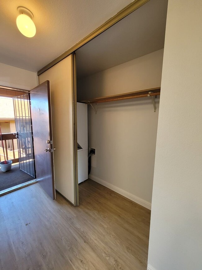 Building Photo - Beautifully renovated Studio at Maui Lani Terrace!