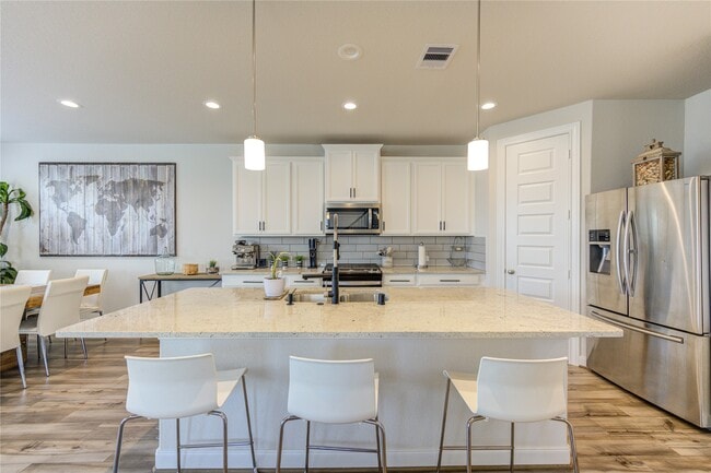 Building Photo - 4210 Peaceful Pines Ln