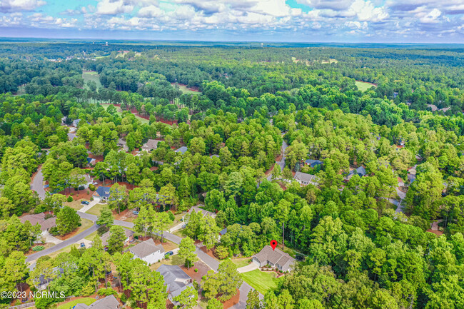 Building Photo - 55 Bridle Path Cir