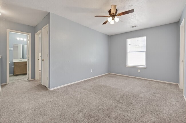 Building Photo - 17319 Lobo Trail