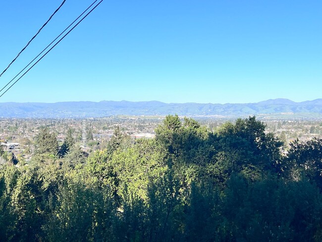 Building Photo - Spacious Los Gatos Home, Tranquil Views. A/C & Award Winning Schools!
