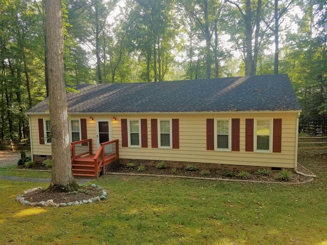 Primary Photo - Spacious rancher located off of Genito Road.