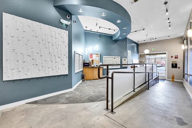 Building Photo - Immaculate, Beautifully Furnished  1-Bed 1-Bath Condo- Available Now!