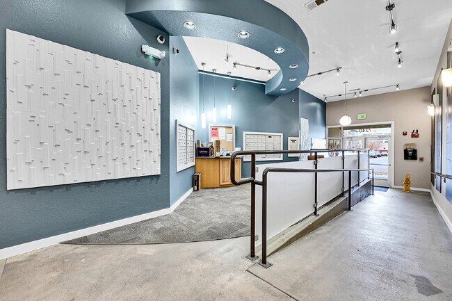 Building Photo - Immaculate, Fully Furnished  1-Bed 1-Bath Condo- Available Now!