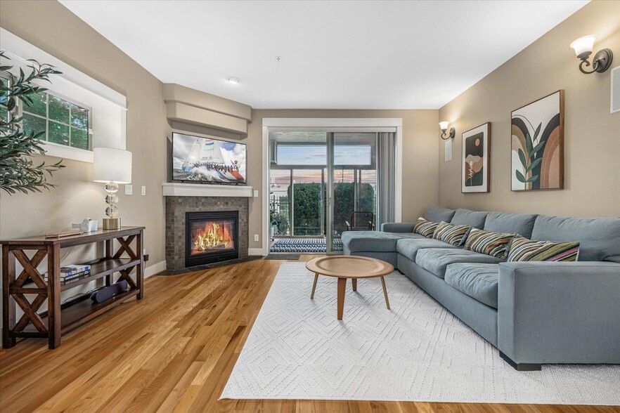 Building Photo - 3640 SW Baird St