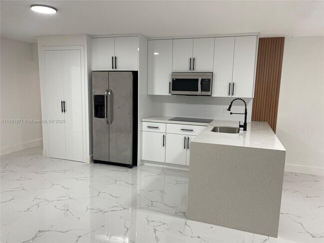 Building Photo - 20426 SW 85th Ave