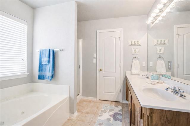 Building Photo - 6912 Topanga Terrace