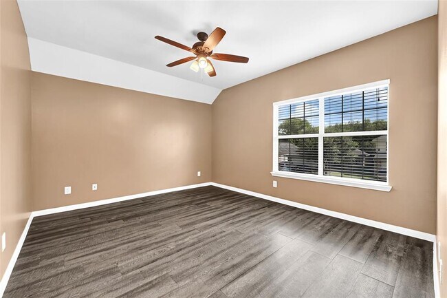 Building Photo - 13218 Ambrosa Dr