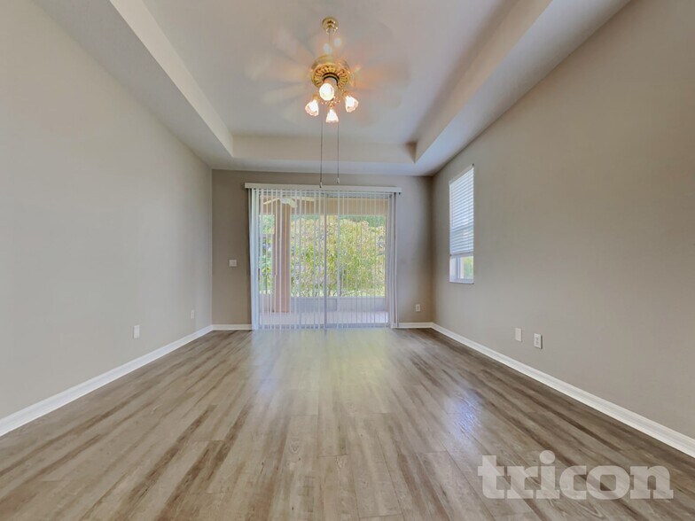 Building Photo - 3508 Pendleton Way