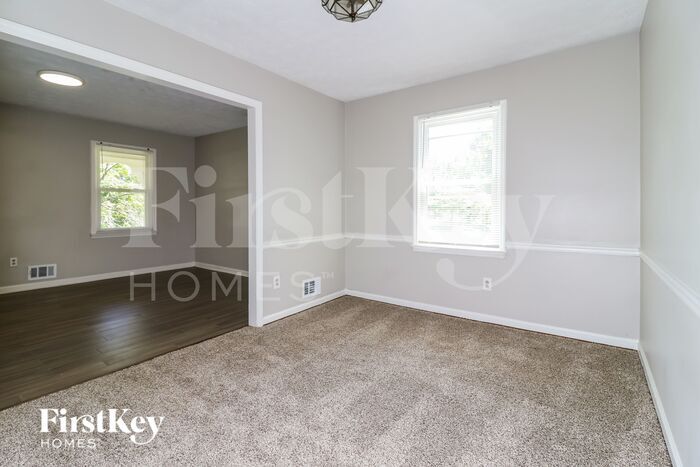 Building Photo - 278 Omega Dr