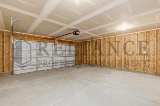 Building Photo - 2414 S Wheatland St