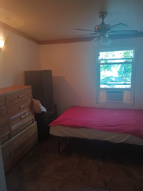 Building Photo - 11804 Tipton Ave