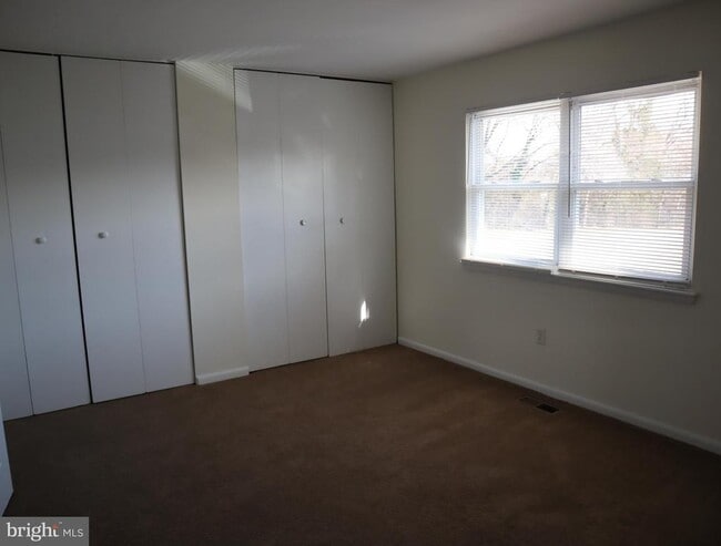 Building Photo - 707 Shiloh St