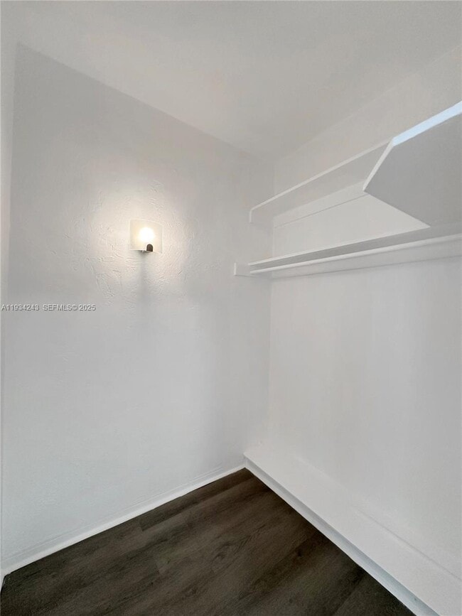 Building Photo - 900 Jefferson Ave