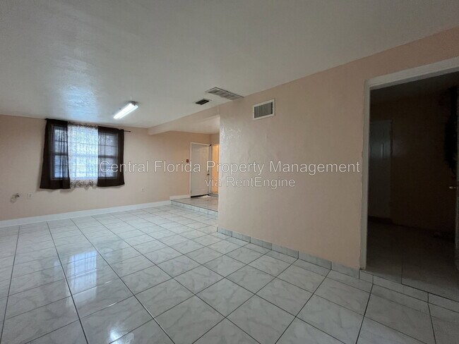 Building Photo - 2521 Kingsland Ave