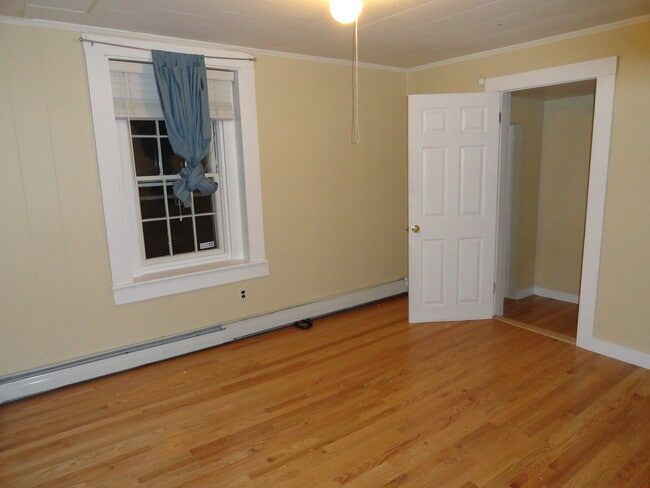 Building Photo - 1 Maxwell St