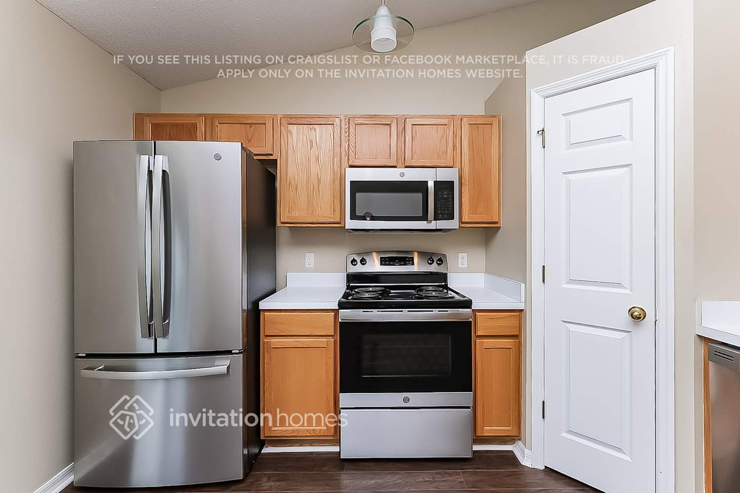 Building Photo - 17037 Holmby Ct