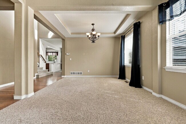 Building Photo - 3-Bedroom Home + Separate Office & Loft | 3-Car Garage