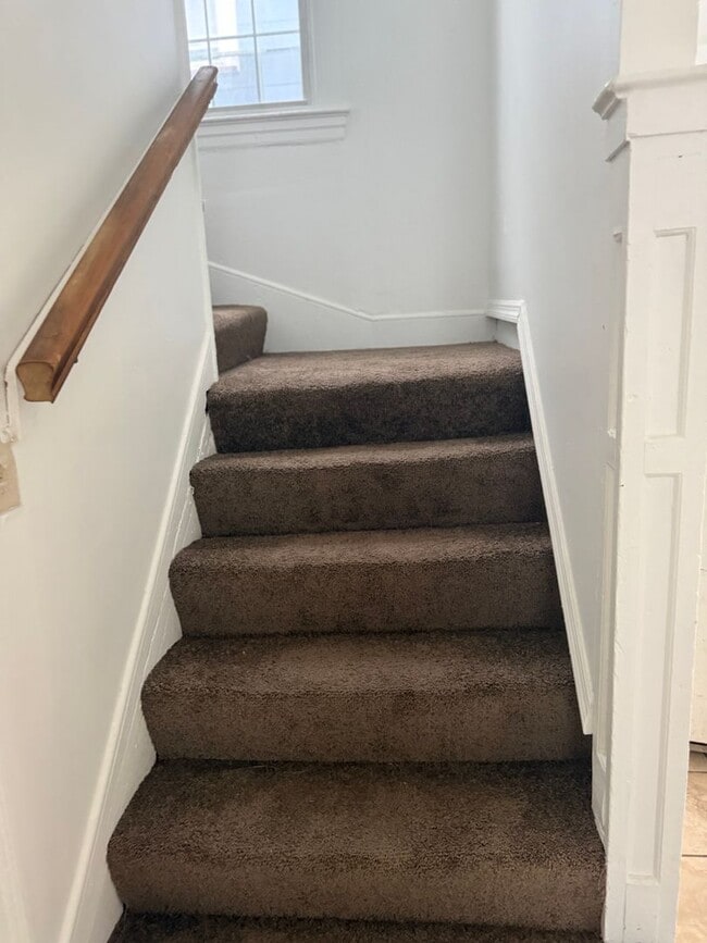 Building Photo - AMINA LLC