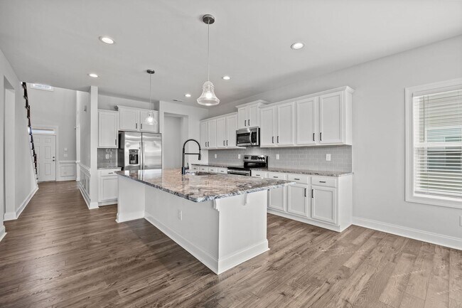 Building Photo - 629 Longstanton Ave