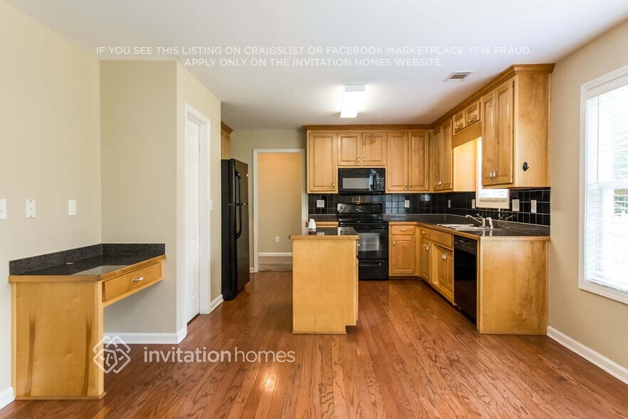 Building Photo - 840 Glenns Farm Way