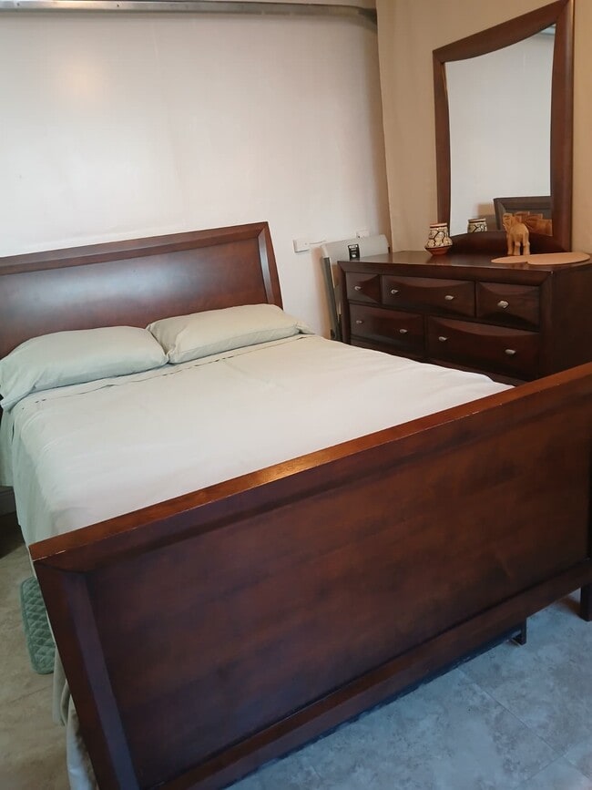 Building Photo - 525 Westward Dr