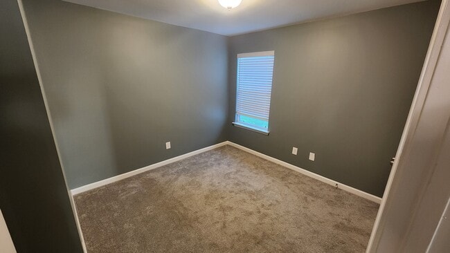 Building Photo - 1510 Grassypointe Ct