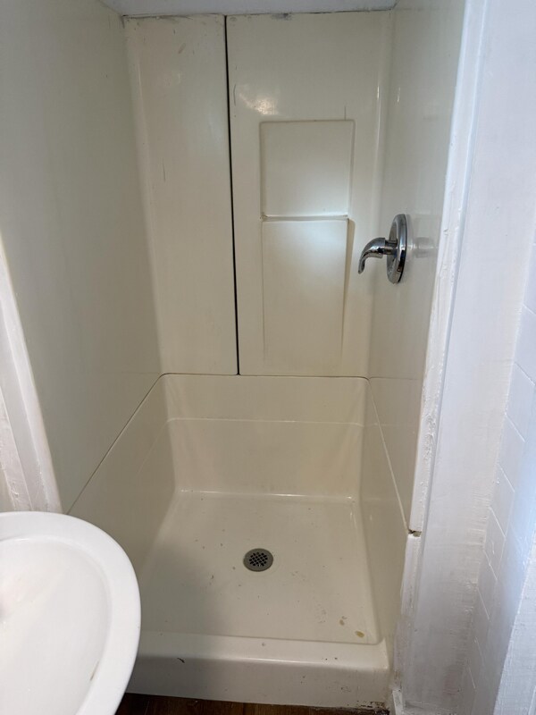 Building Photo - 0 Leah St