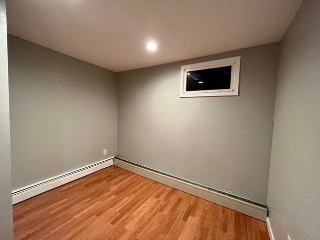 Building Photo - Harriet