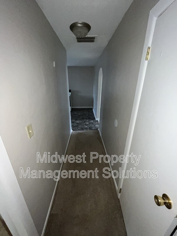 Building Photo - 4025 Brown St