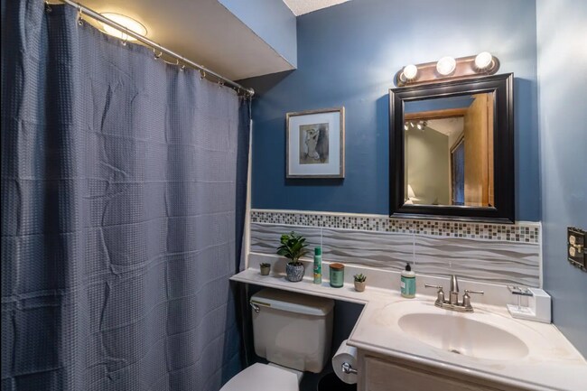 Building Photo - 322 Brentwood Dr