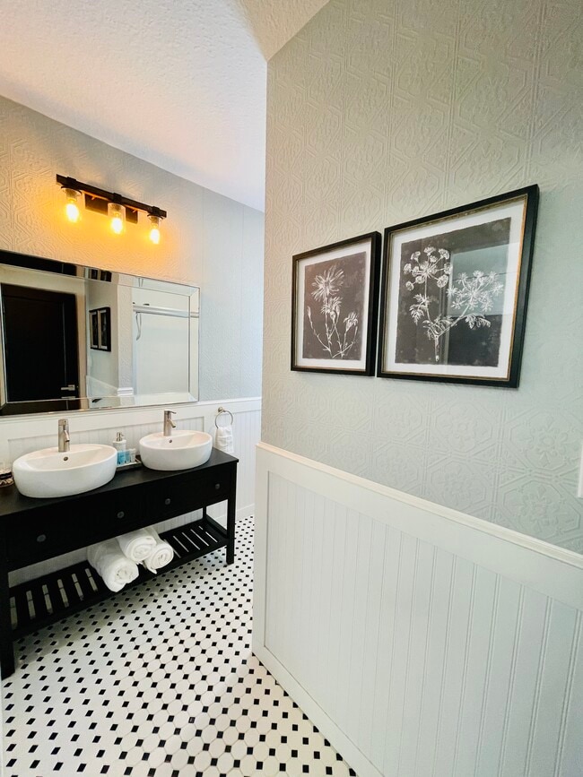 Building Photo - 2784 Post St