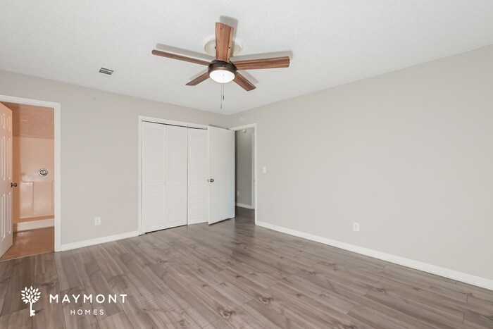 Building Photo - 7050 Merrywood Dr