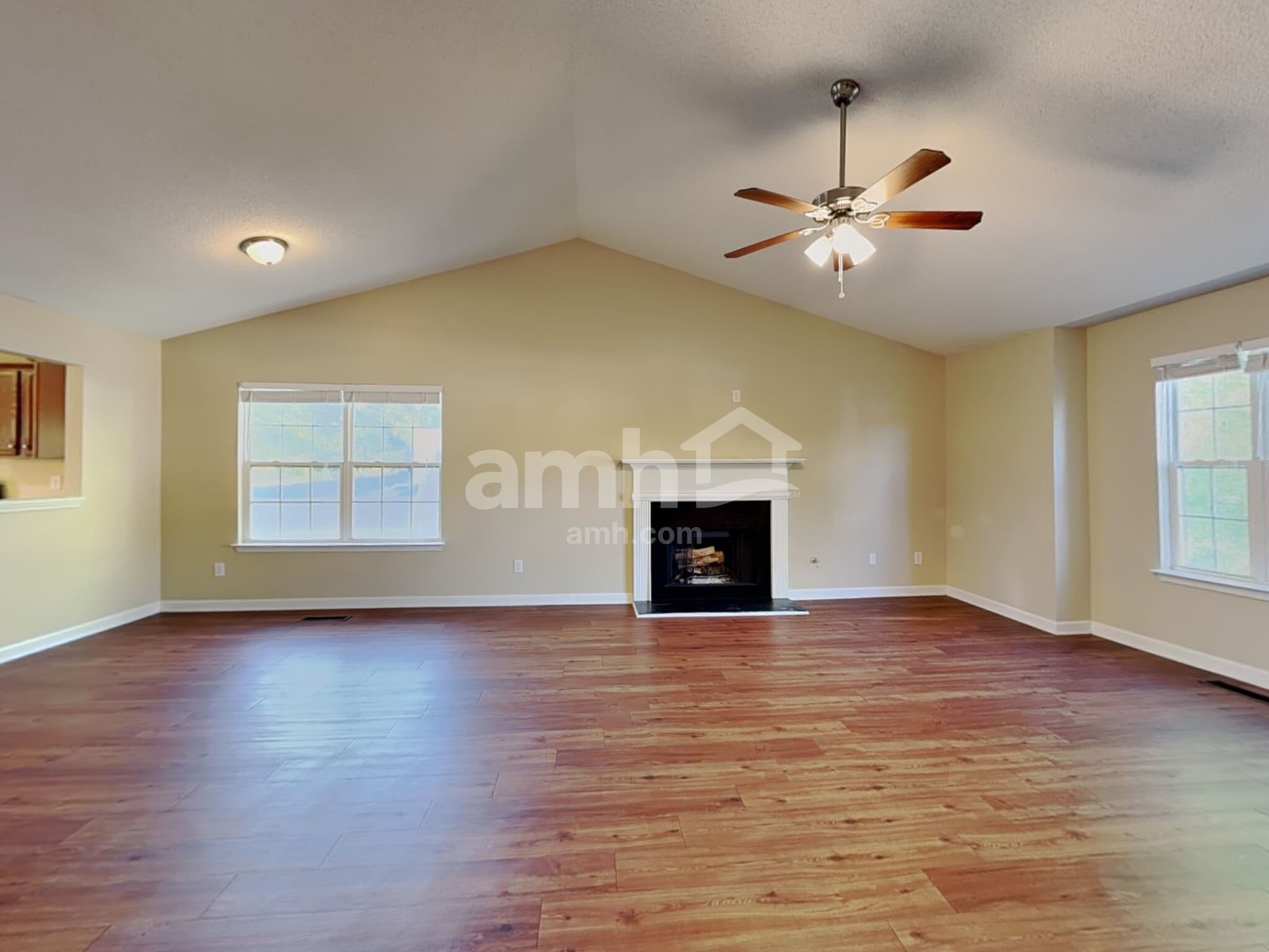 Building Photo - 7209 Cedar Forest Dr