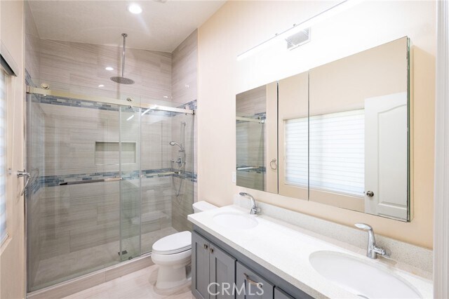 Building Photo - 19922 E Country Hollow Dr