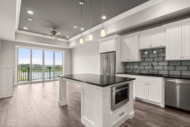 Building Photo - Lakefront Condo at Revery Point
