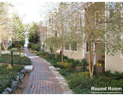 Building Photo - 17 Fresh Pond Pky