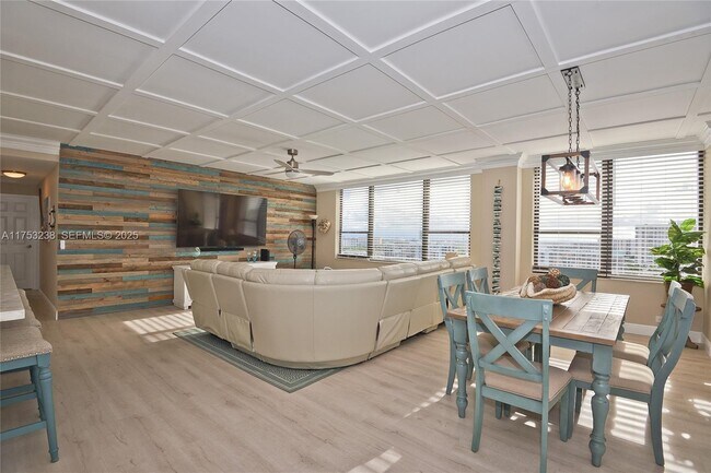 Building Photo - 3505 S Ocean Dr