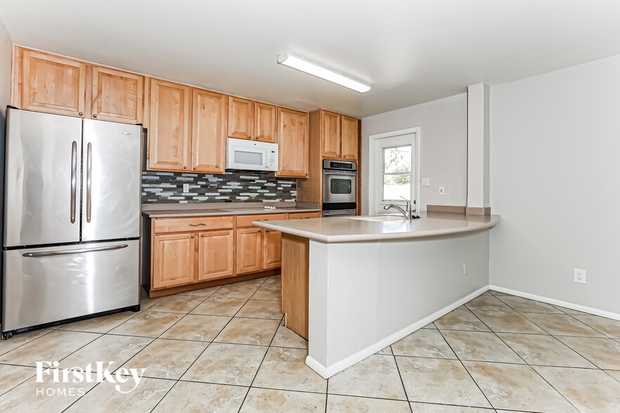 Building Photo - 6 E Cairo Dr