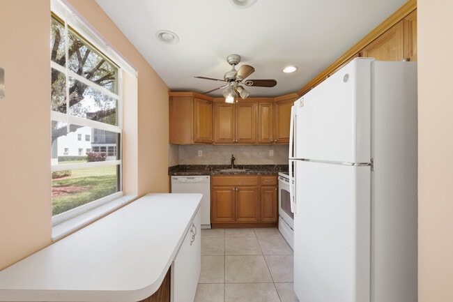 Building Photo - 729 Normandy Trail
