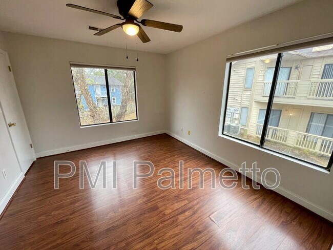 Building Photo - 229 Windsor Point Rd