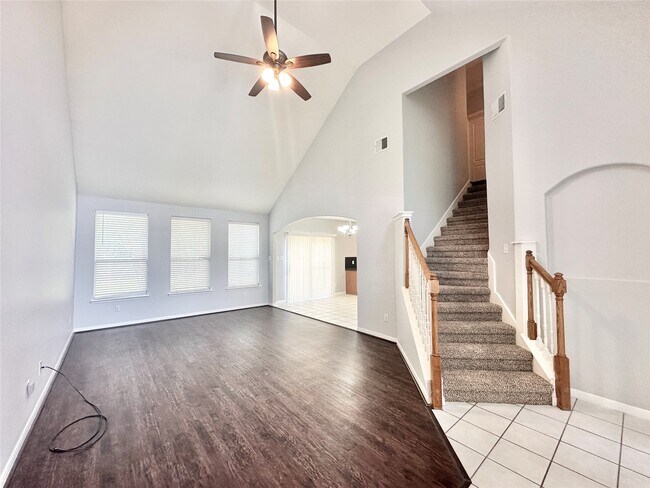Building Photo - 12310 Warrenwood Dr