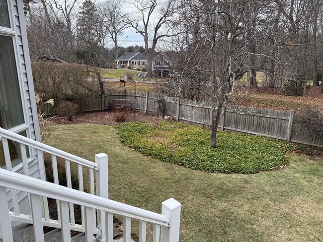 Building Photo - 396 Wellesley Ave