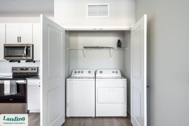 Building Photo - 84 San Filippo Dr SE